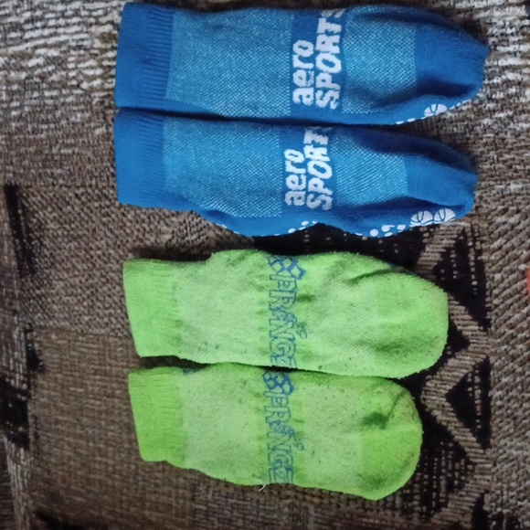 4/$30 Trampoline Socks - Set of 9 Pairs - Picture 4 of 10